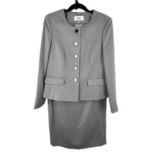Le Suit Grey Tweed Skirt Suit Set With Pockets- Size 8